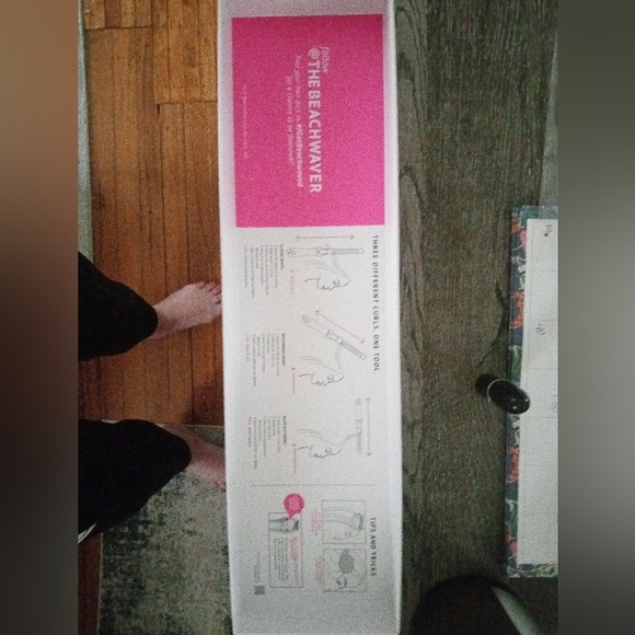 Beachwave curling iron brand new in box